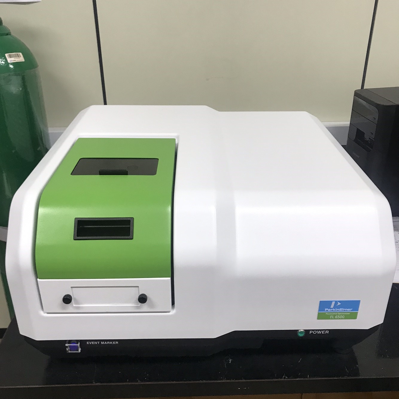 Fluorescence Spectrophotometer 사진